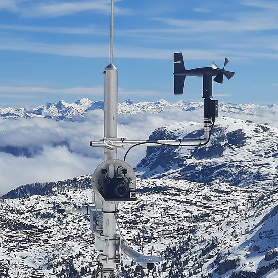 NEUE WEBCAM BEI DER SIMONYHÜTTE!